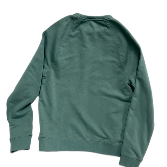 Super comfy Green Sweater size small. New wth out out tags. - Picture 2 of 3